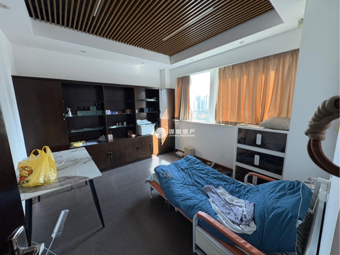 临平路飘鹰世纪大厦180平米写字楼出租